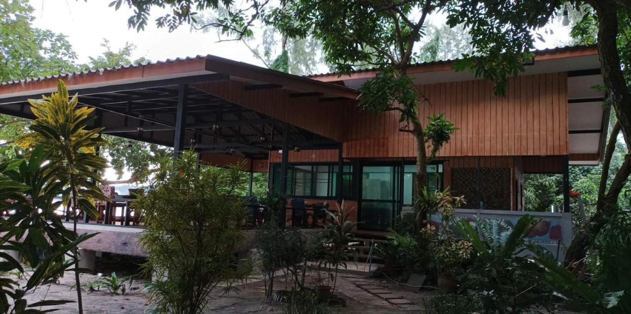 Payam Cabana Koh Phayam Exterior photo
